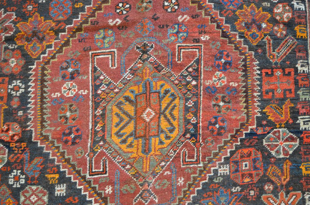 Antique Persian Neriz carpet from the Qashqai tribe - detail photo 3